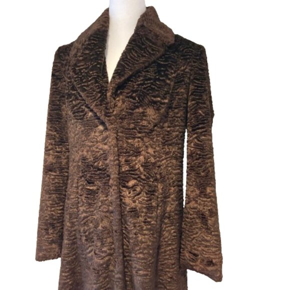 Kate Hill Women's Brown Velvet (Faux Curly Lamb Fur) Car-Length Coat, Size 4P - Picture 8 of 9